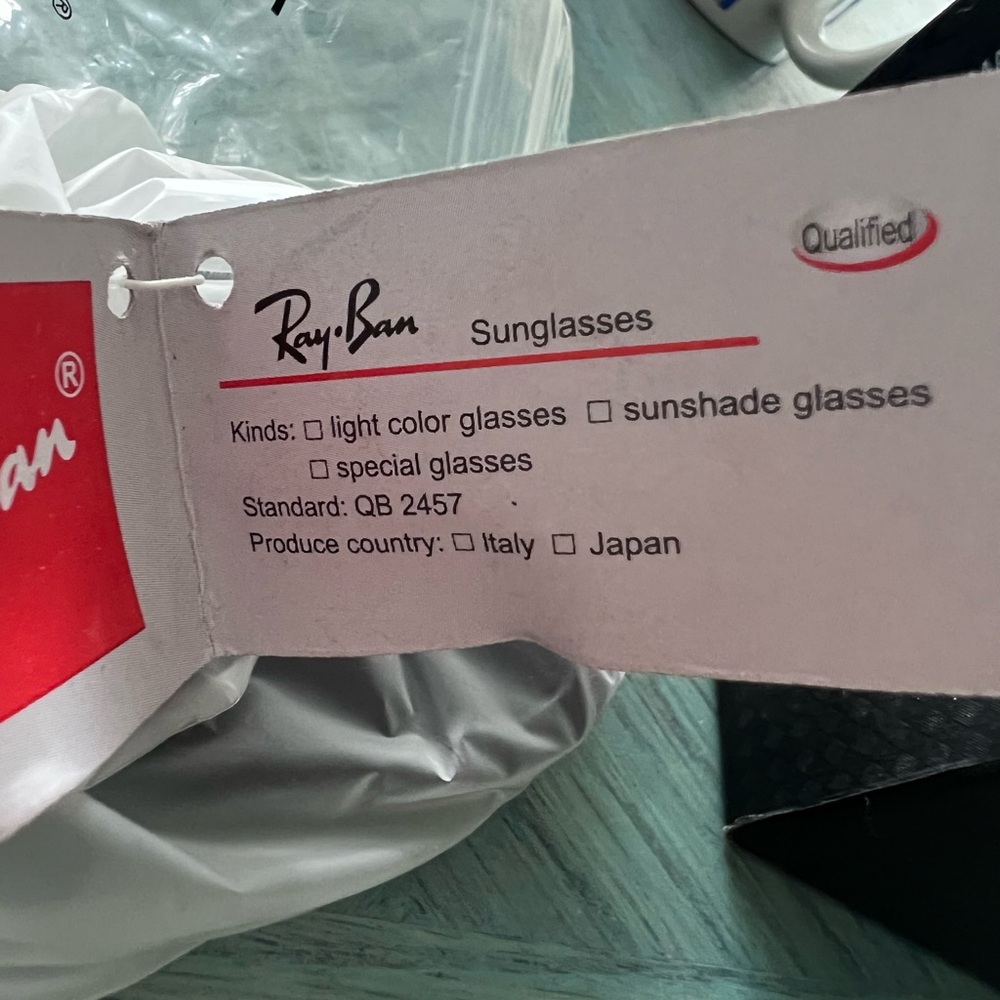 Ray Ban sunglasses - Picture 9 of 12